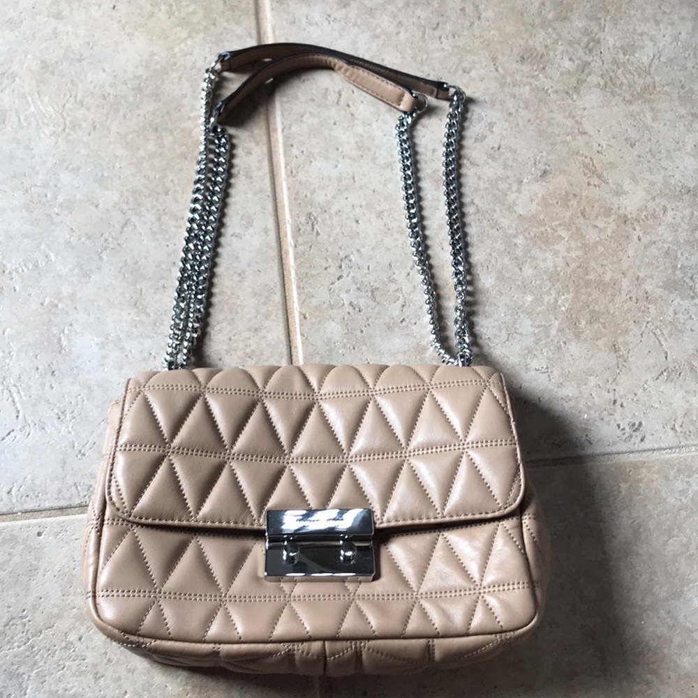 Michael Kors Purse! Willing to negotiate!